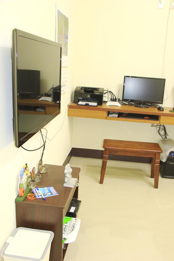 Lu An Backpacker Hostel Jiji Bagian luar foto